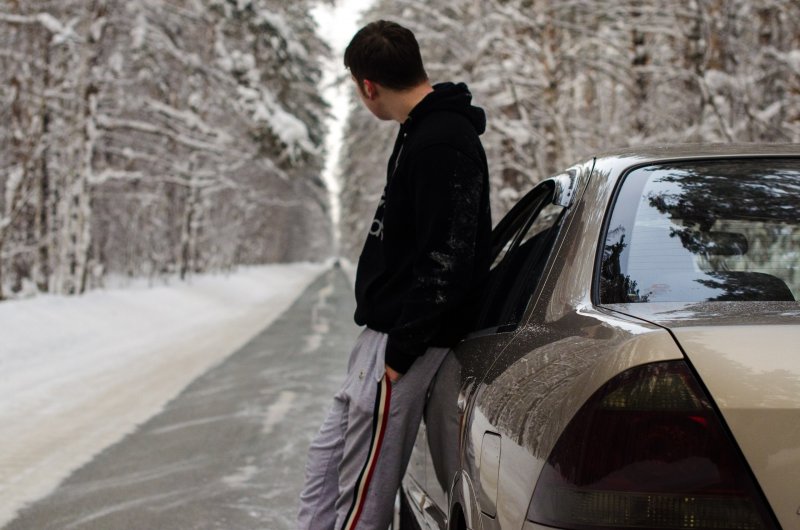 Фотосессия с машиной мужская зимой
