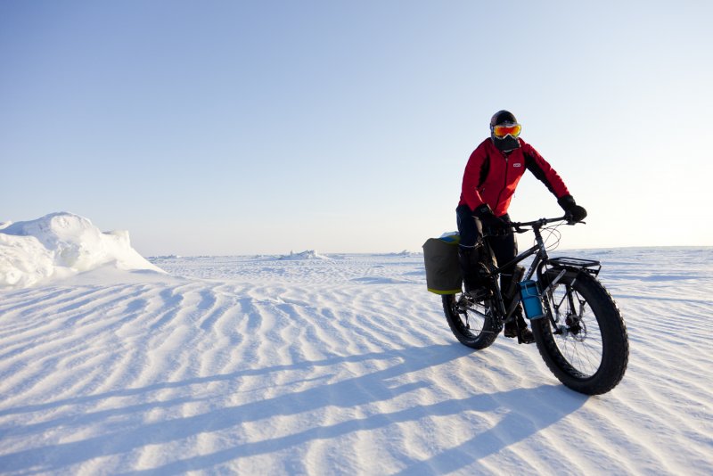 Велосипед во льду