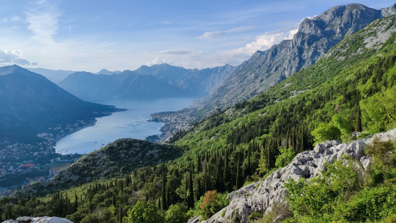 Черногория вид с горы на море