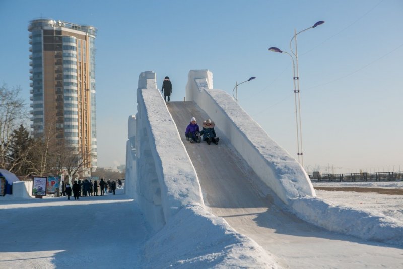 Благовещенск площадь Ленина снежный городок