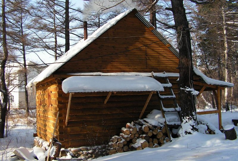 Баня на даче зима