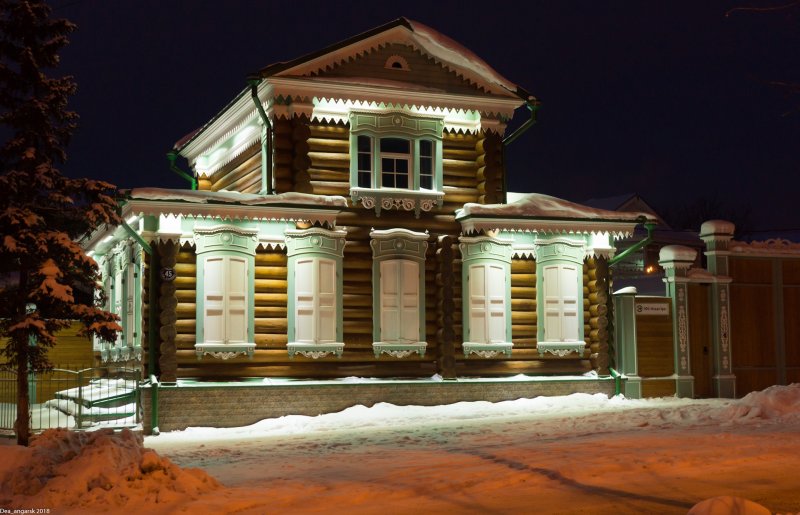 Ночной зимний Иркутск