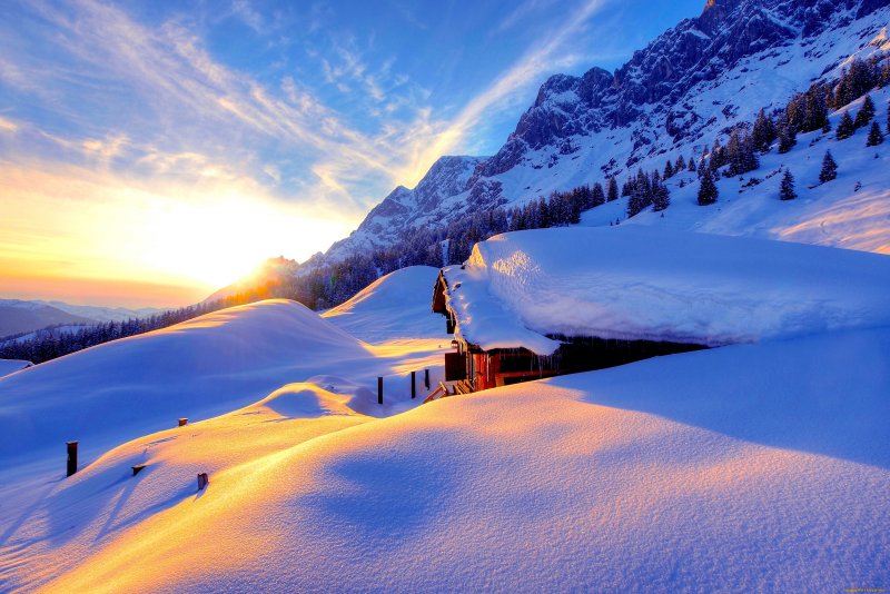 Зимний пейзаж с солнцем