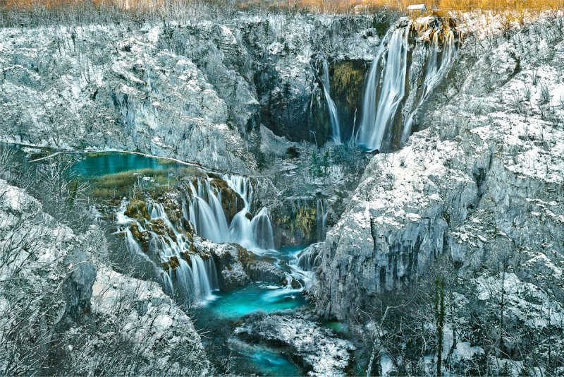 Плитвицкие озёра Хорватия водопады зимой