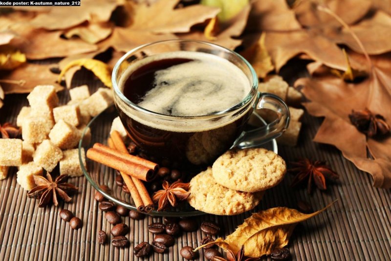 Осенние листья и кофе