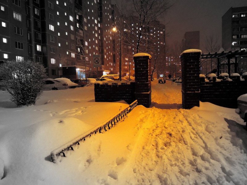 Зима в городе Россия дворы
