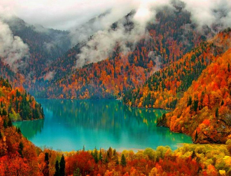Осенняя Абхазия Рица