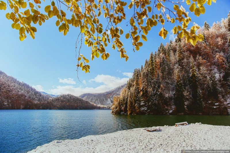 Озеро Рица Абхазия осень