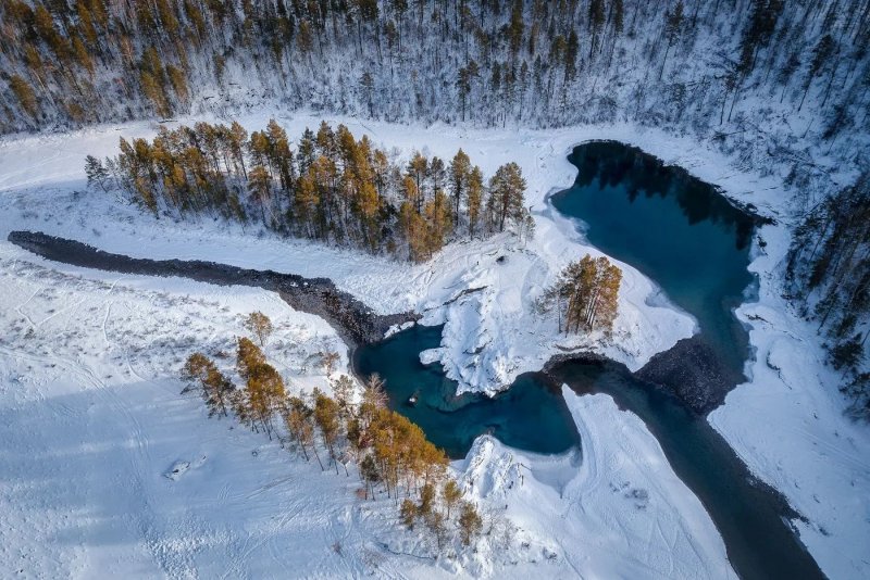 Голубые озера горный Алтай зимой