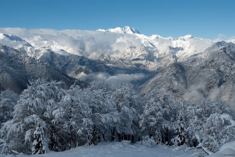 Кавказ горы снег
