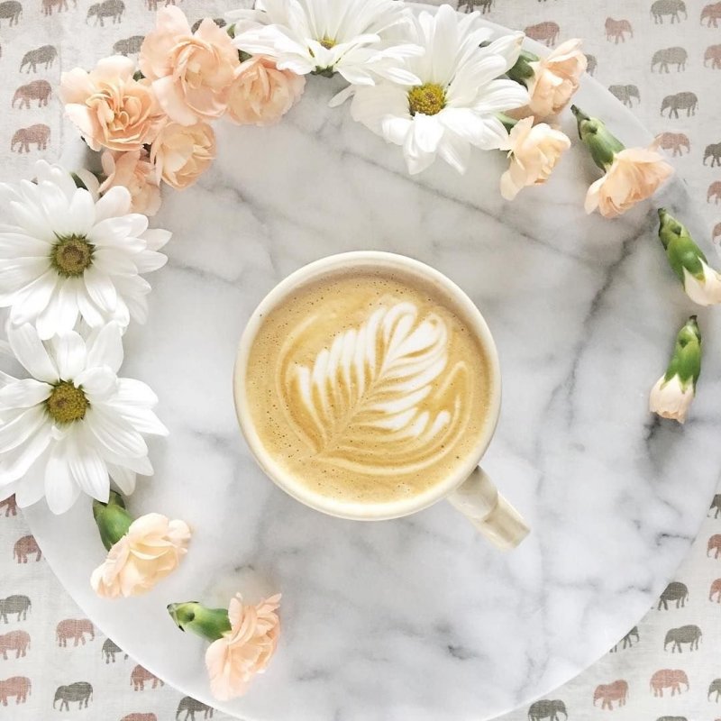 Солнце кофе и цветы