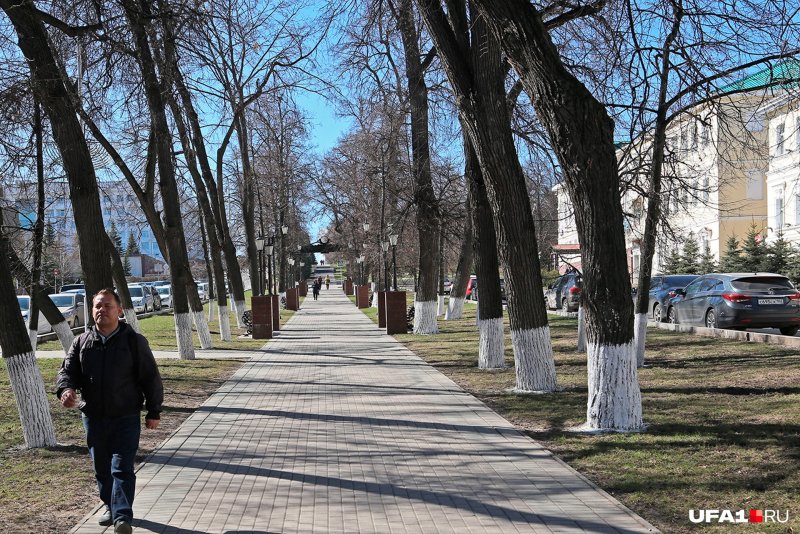 Город Уфа весной