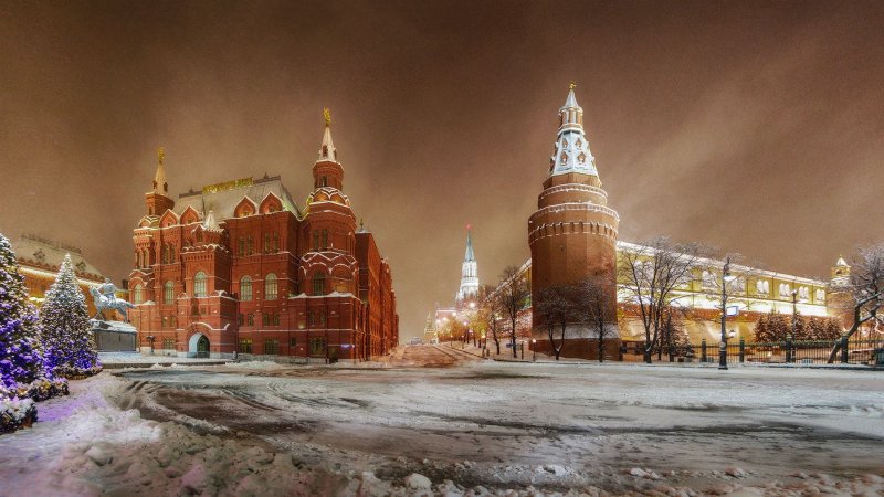 Заснеженная Москва