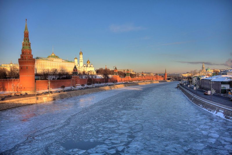 Москва река зима