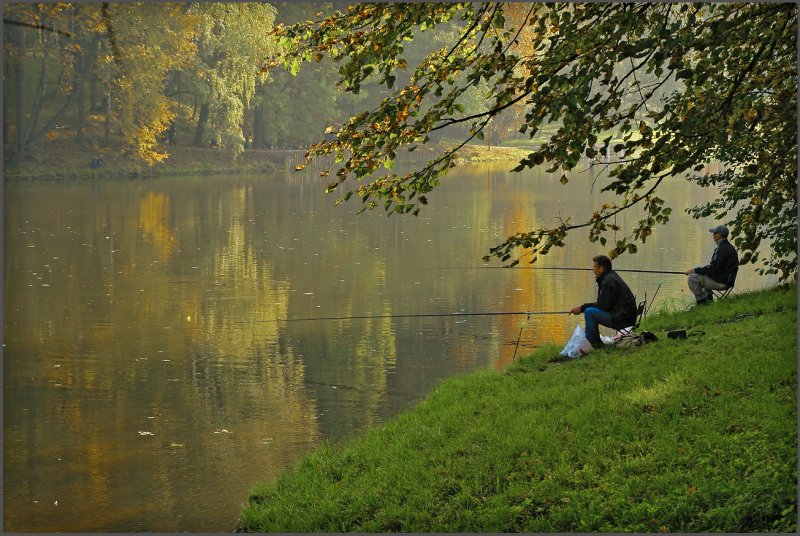 Осенний пейзаж рыбалка
