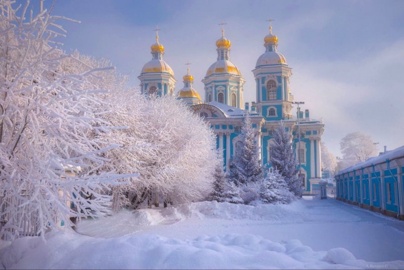 Поцелуев мост в Санкт-Петербурге зимой
