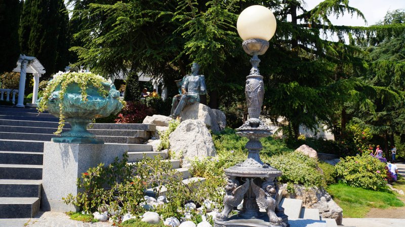 Ялта японский сад шесть чувств