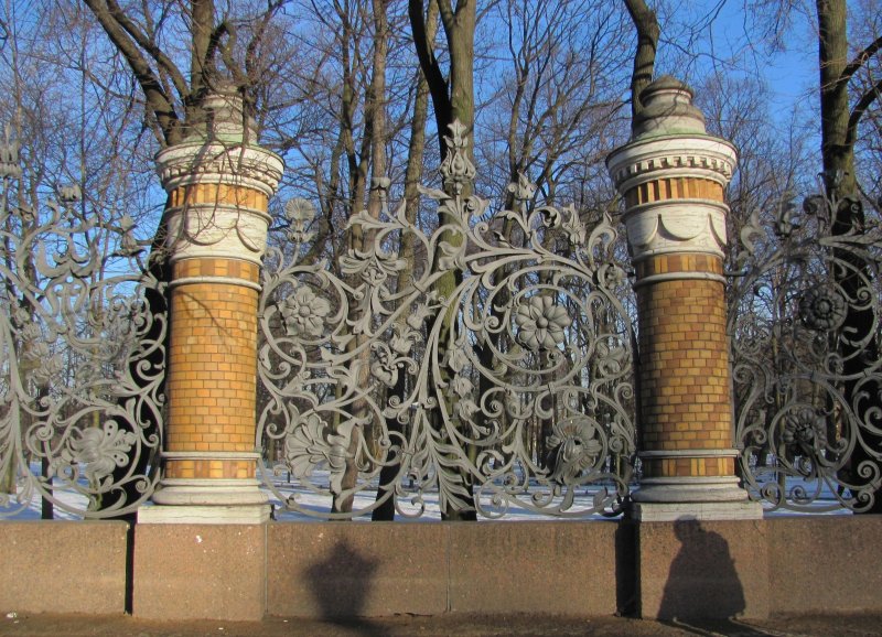 Ограда у Спаса на крови в Санкт-Петербурге