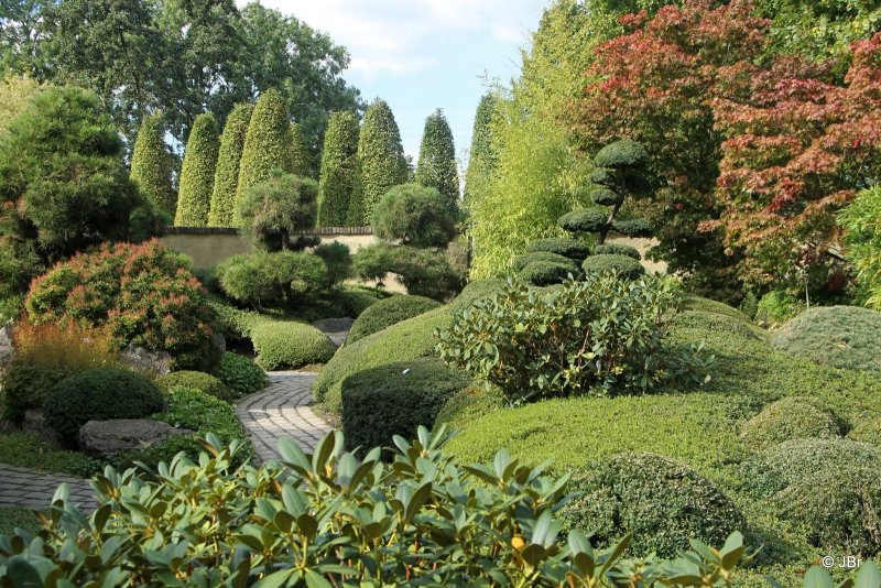 Топиарный сад Монрепо
