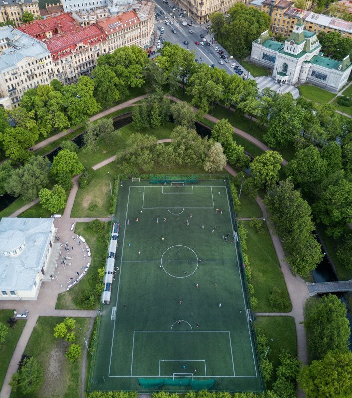 Таврический сад Санкт-Петербург летом