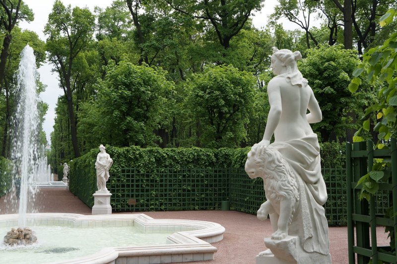 Летний сад в Санкт-Петербурге 19 век