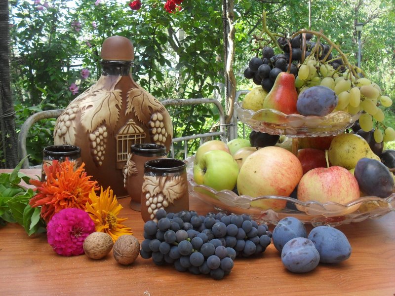 Августовские фрукты