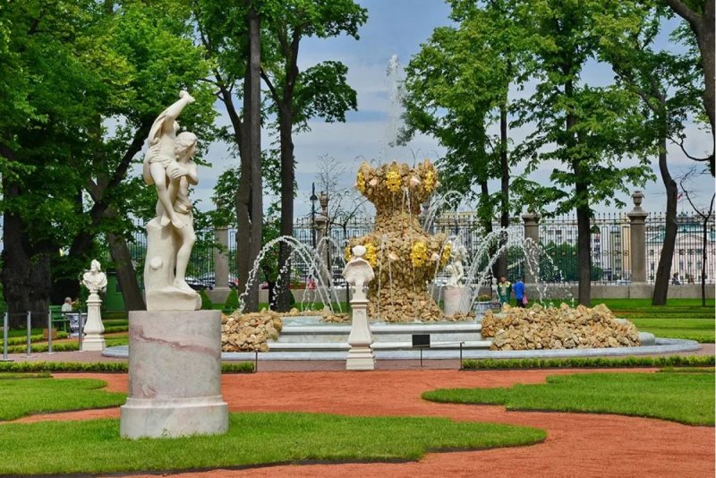 Летний сад в Санкт-Петербур