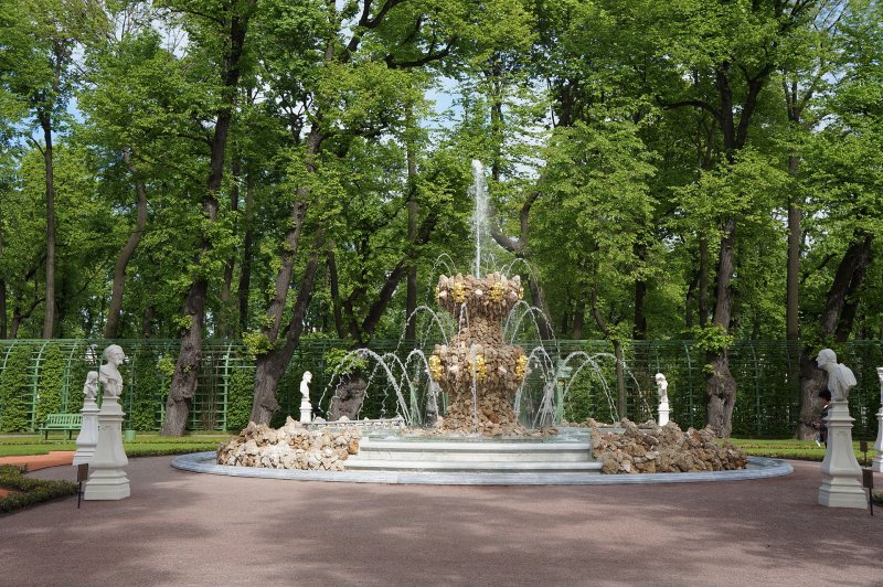 Летний сад 1704 Санкт-Петербург