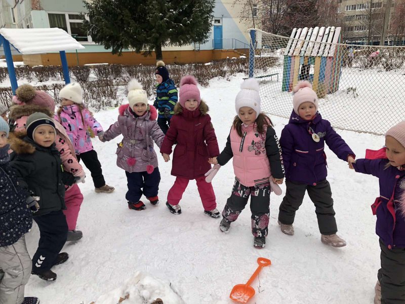 Развлечения для детей зимой на улице