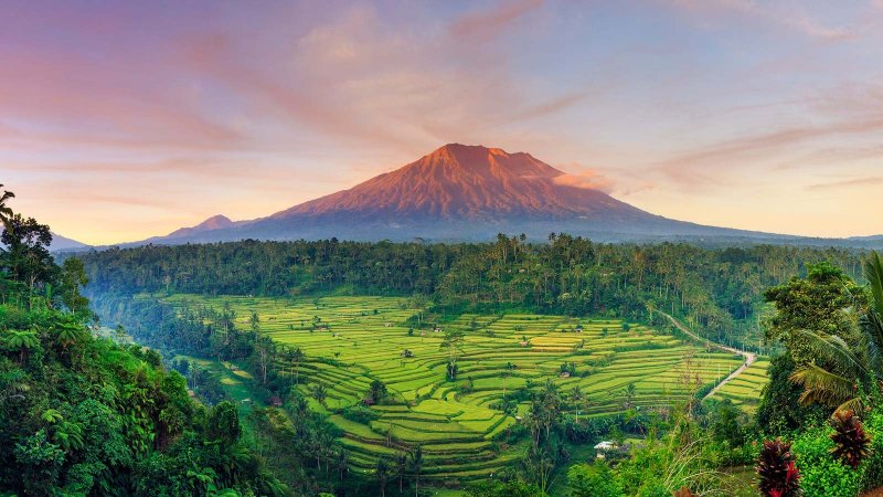 Гора Агунг — Индонезия