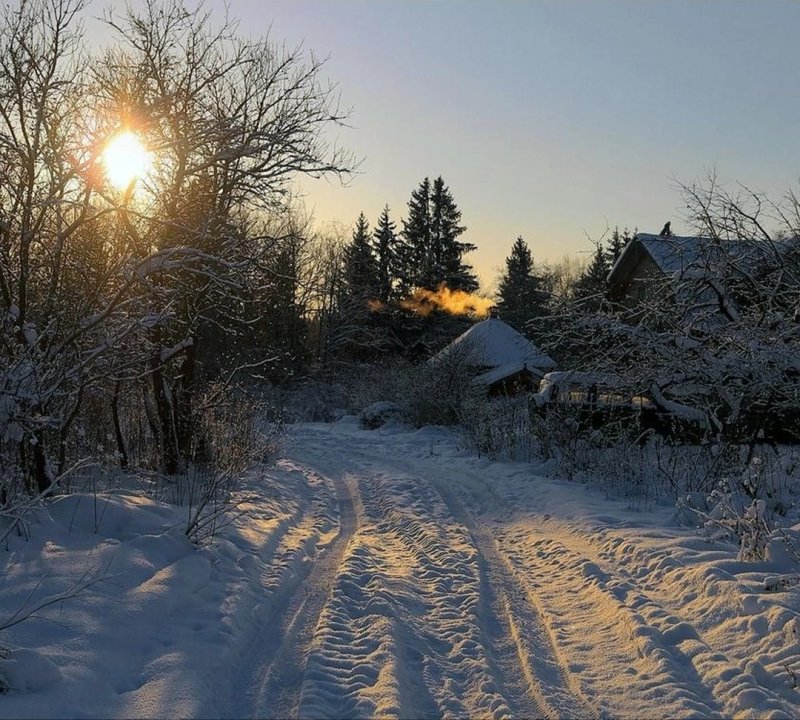 Морозный вечер в деревне
