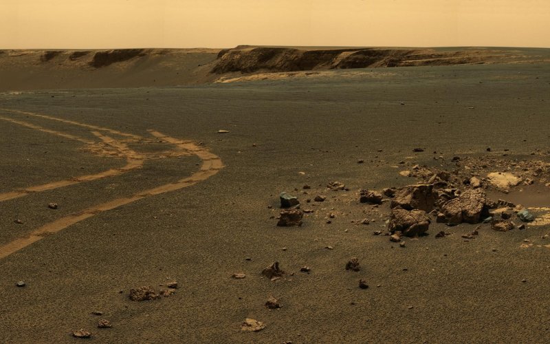 Олимп на Марсе с поверхности Марса