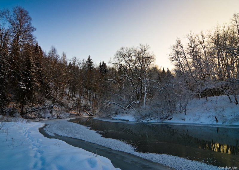 Река Воря зимой