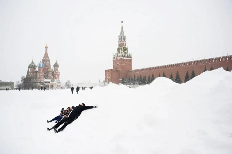 Сильный снегопад в Москве в декабре 2021