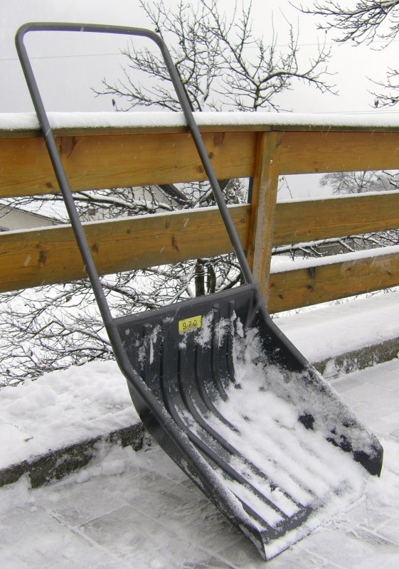 Скребок для уборки снега и листа железа 3мм