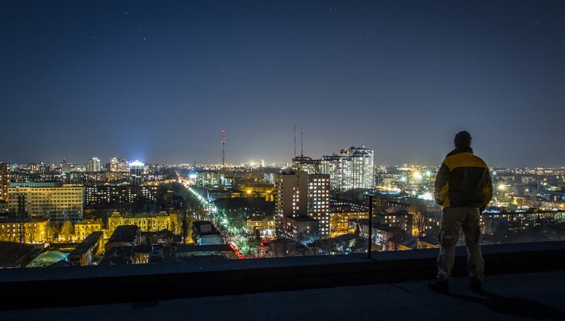 Ночной вид с крыши многоэтажки Киров