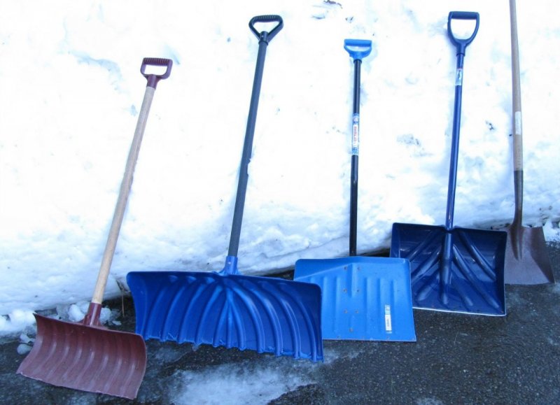 Лопата для уборки снега ЗУБР 39918
