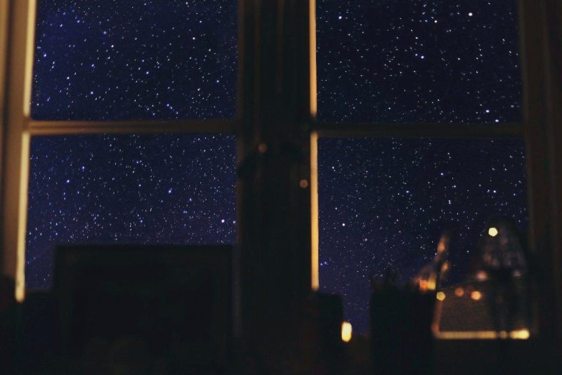 Ночное небо из окна