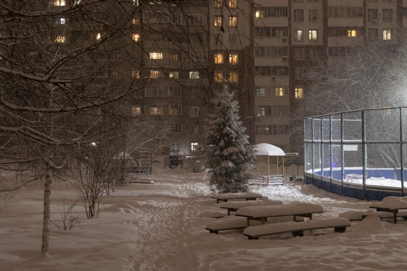 Дворы Новосибирска зимой