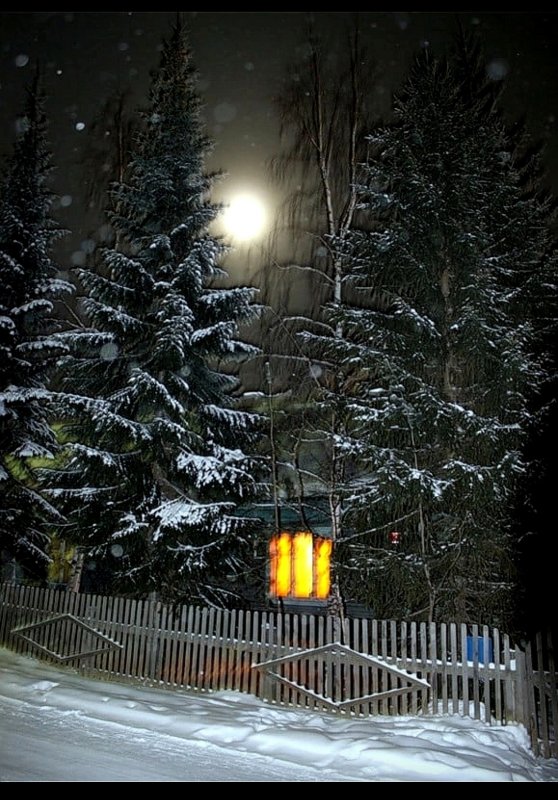 Вид из окна ночью зимой