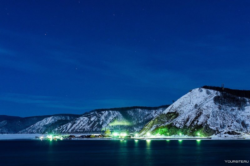 Листвянка Байкал ночью