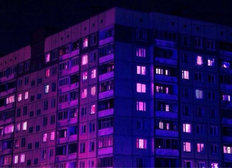 Фиолетовые многоэтажки