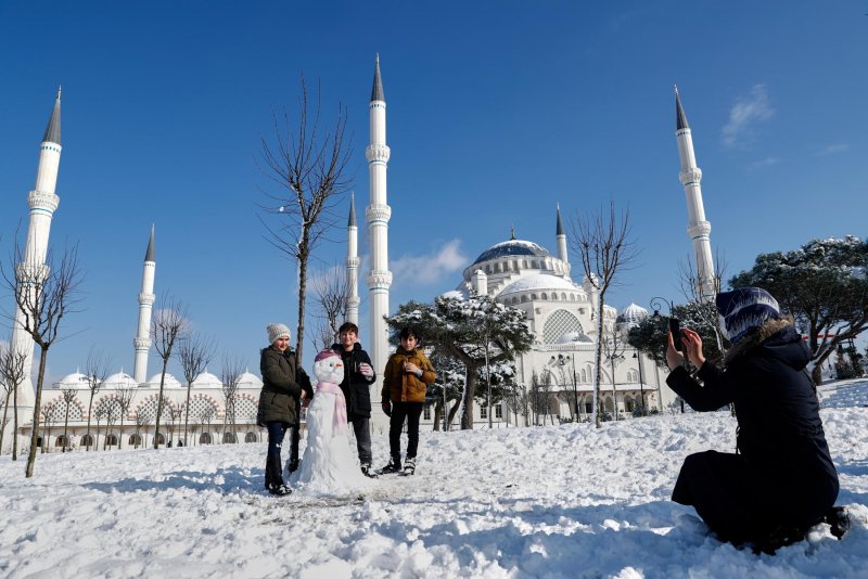 Снегопад в Стамбуле 2022