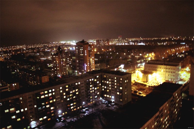 Крыша ночного города