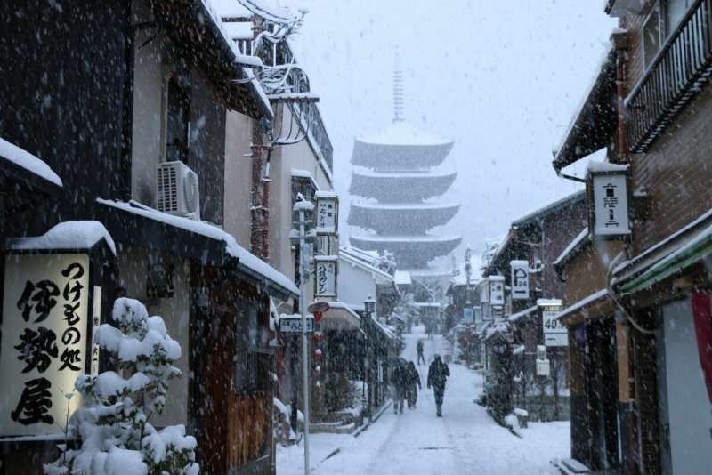 Сильный снегопад в Японии
