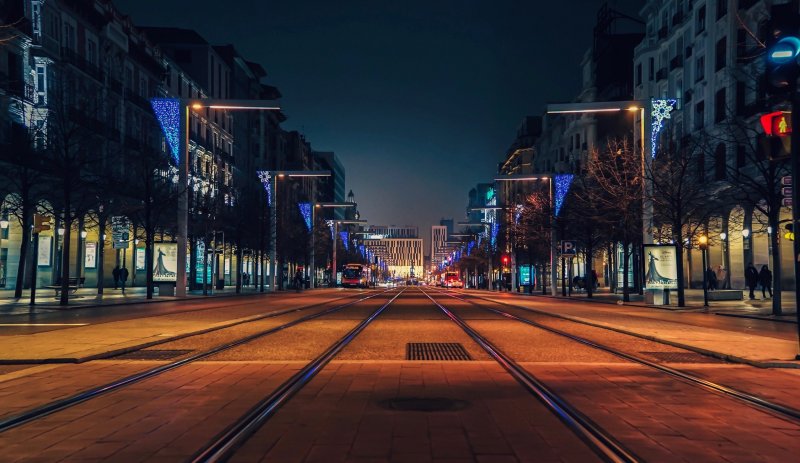 Вечерняя улочка Румыния
