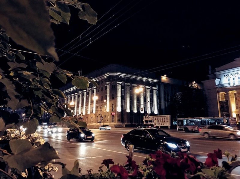 Красный проспект Новосибирск ночью