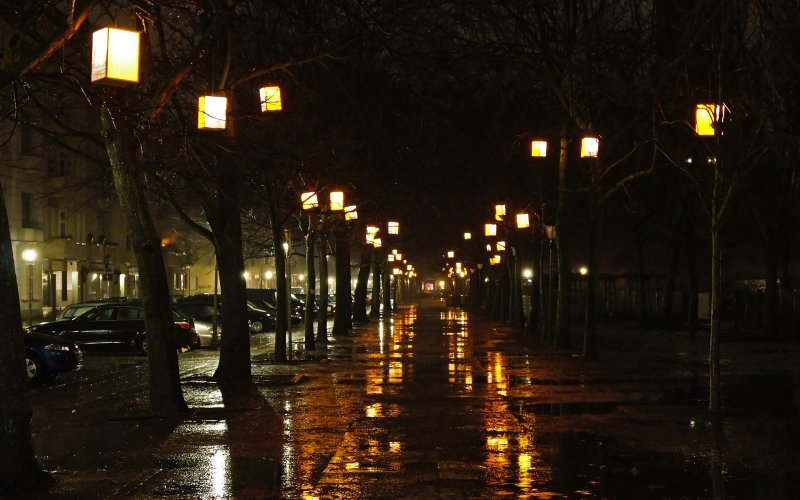 Улица ночью с дождем