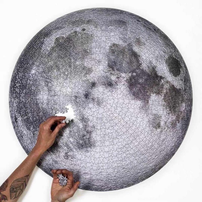 Очень большая Луна