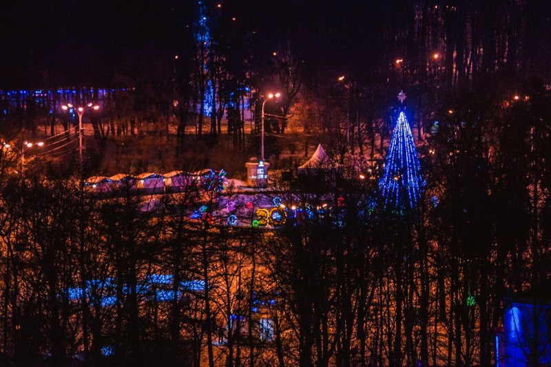 Парк Сокольники в Москве ночью